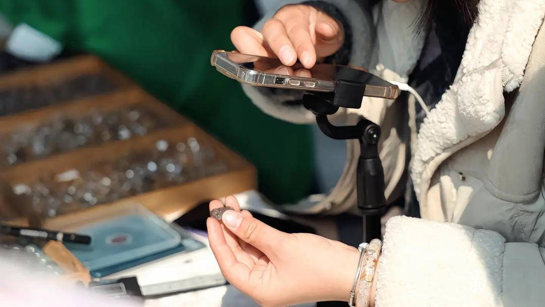 Instagram Crystal Live Sellers: What B2B Buyers Must Know